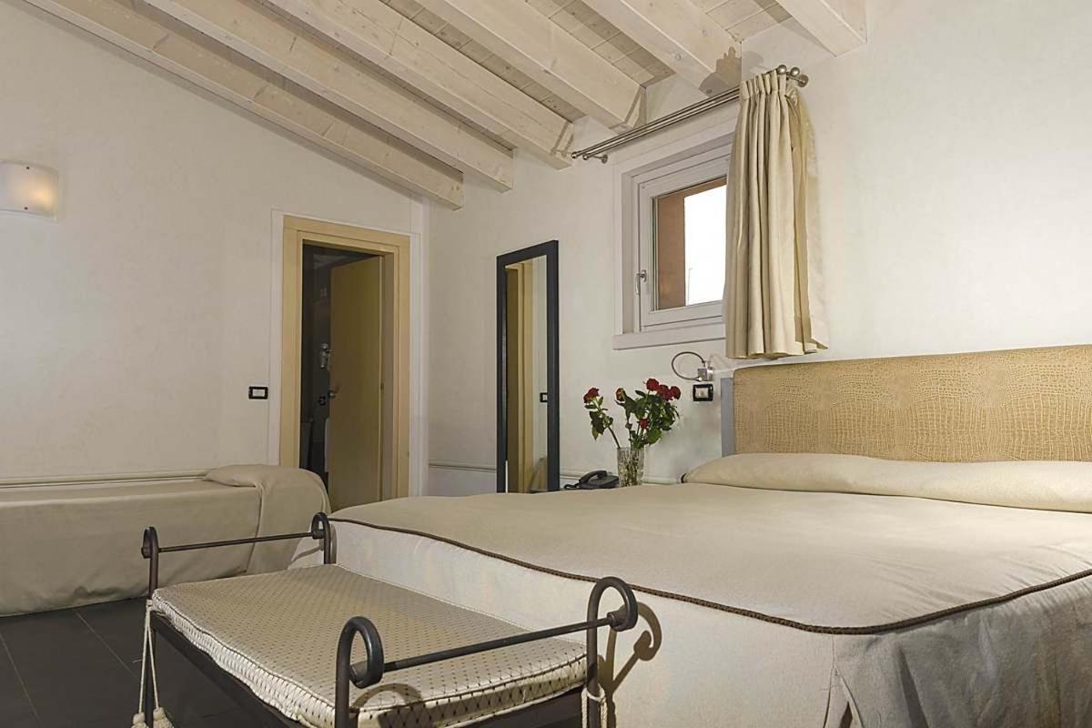 Hotel Bogliaco